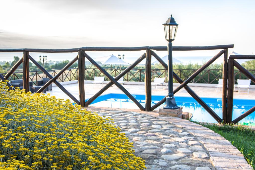 Le Colline Del Gelso-Masseria Mazzei Росано Екстериор снимка